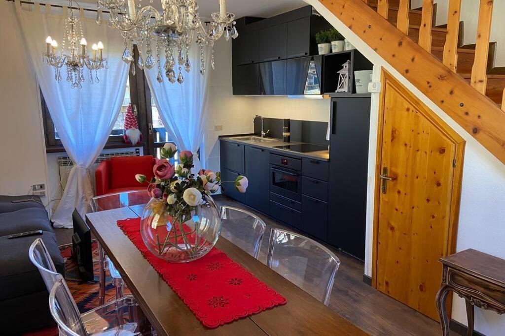 Tabla - Confort Ed Eleganza A 100 Mt Dagli Impianti Aprica Exterior photo